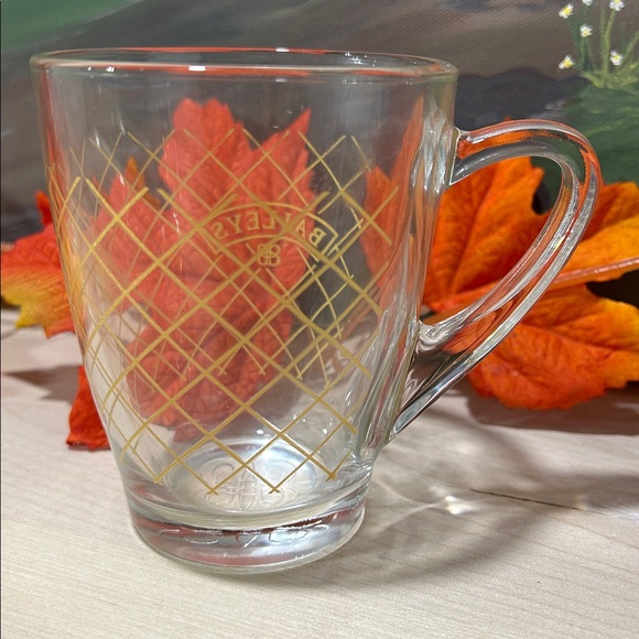 BAILEYS Clear Glass Mug with Gold Pattern - Picture 4 of 4